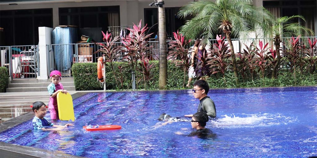 Stronger Swimmers With Resistance Training – Friendly Dolphin