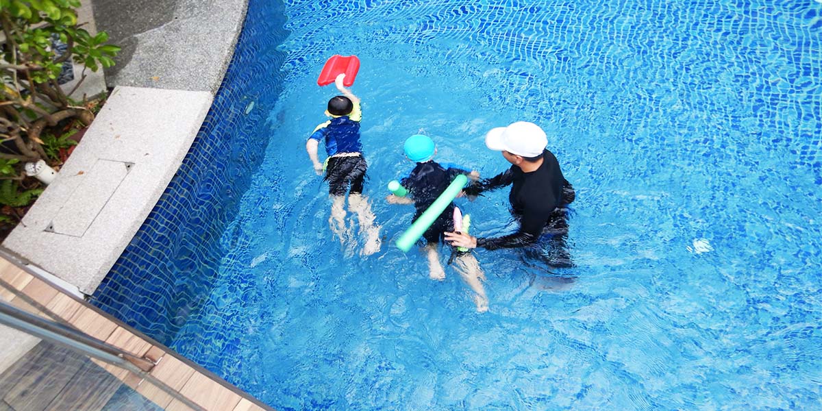 kids swimming lessons