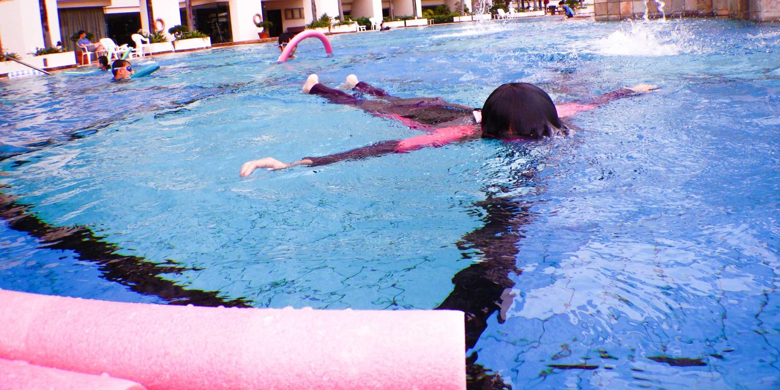 Learning To Swim Star Float Friendly Dolphin Swim School