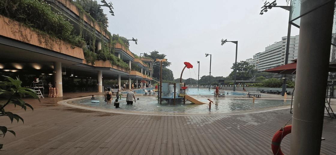 playground pool canberra swimming complex