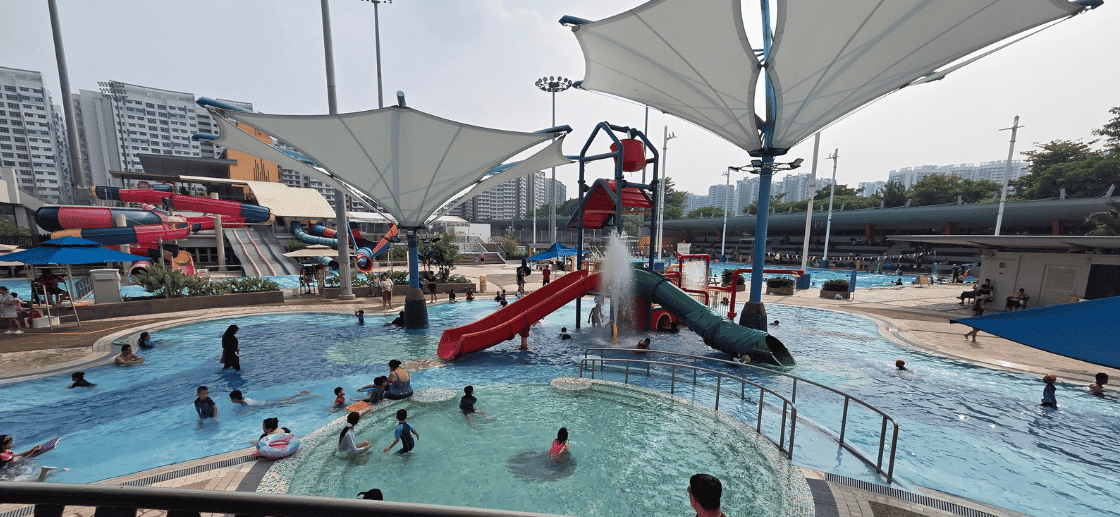 sengkang swimming complex outdoor playing pool